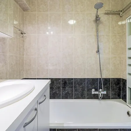 Cosy Near The Center, Cleaning Included * Blankenberge