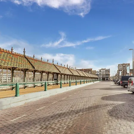 Chic With Sea Access, Cleaning Included Apartamento *